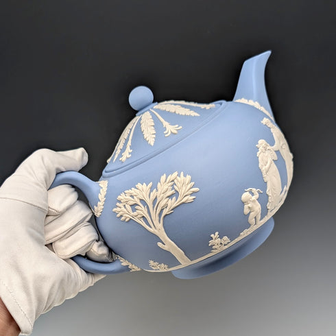 英國復古韋奇伍德茶壺 Jasperware 淡藍色